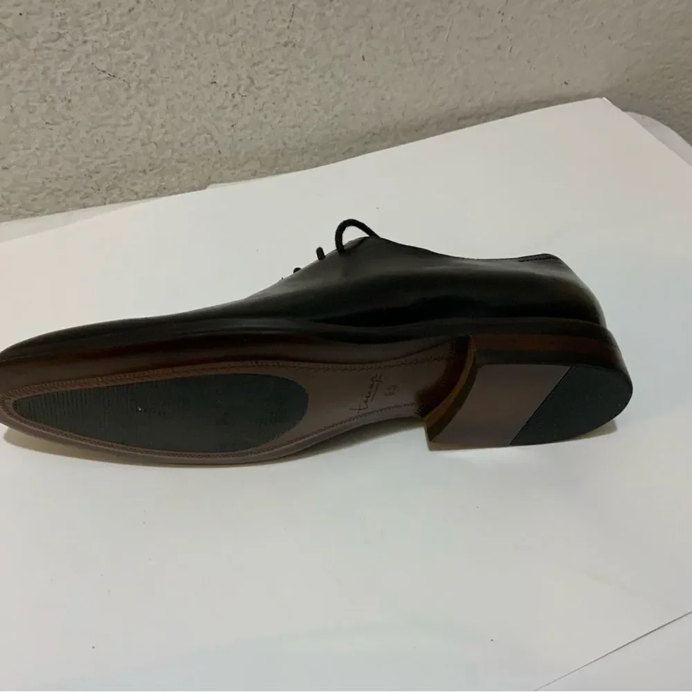 NWOT Toecap Combatant Gentlemen brand shoe.  Size 6.5